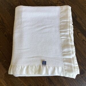 Ralph Lauren 100%  Acrylic Waffle Weave Blanket  108" X 90" Satin Trim USA